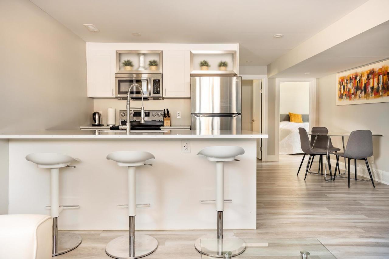 Entire 2 Bedroom Apartment Downtown - U1 Kitchener Exteriör bild
